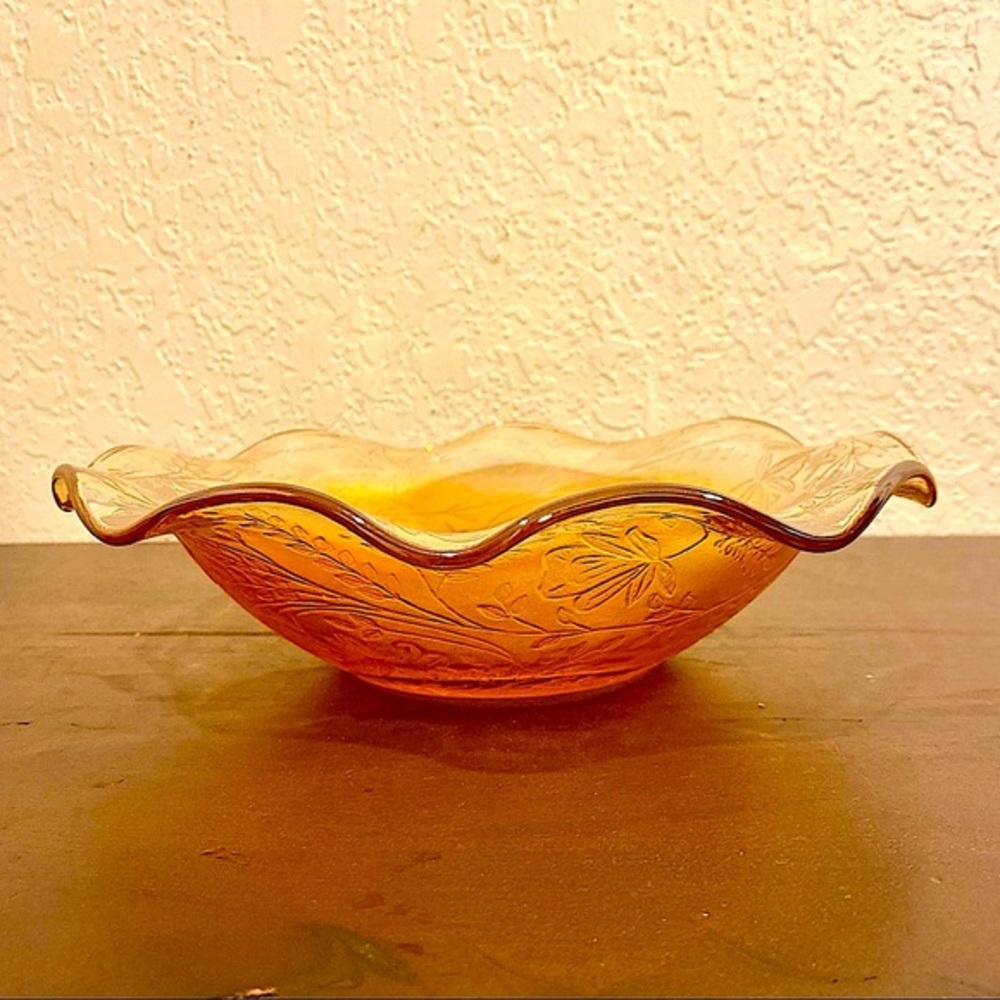 Jeanette Glass Floragold Ruffled Bowl - Picture 3 of 5